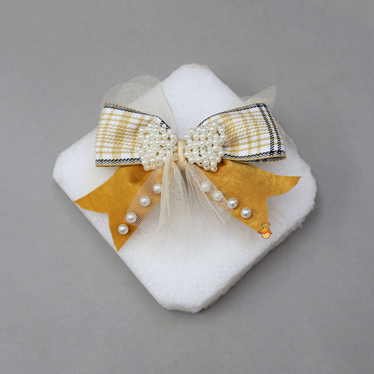 Charming Dual Tone Bow Hair Clip