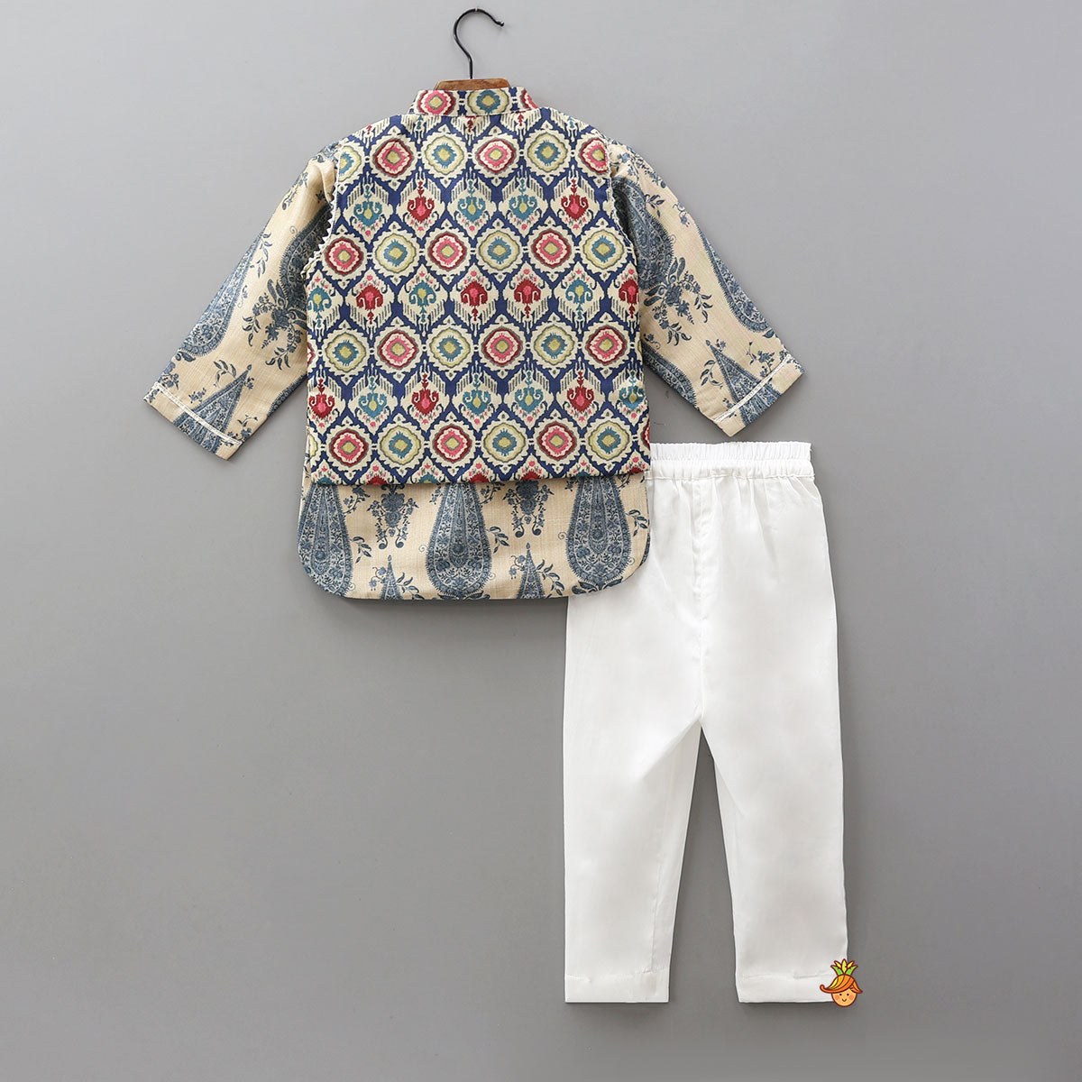 Pre Order: Curved Hem Kurta With Printed Jacket And Pyjama