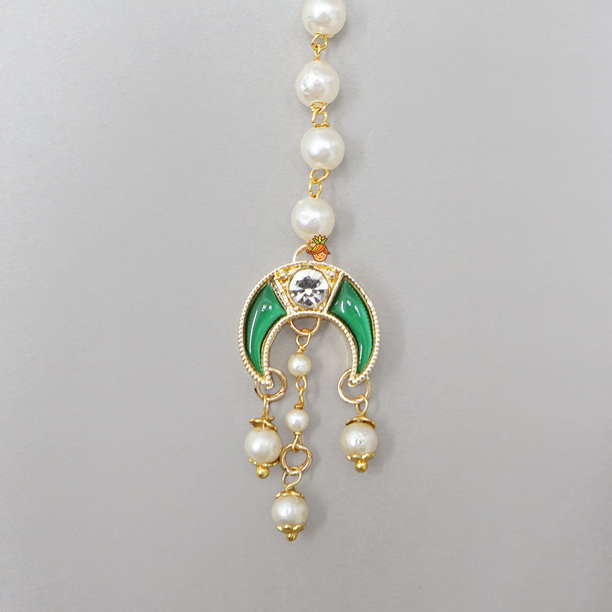 Elegant Maang Tikka