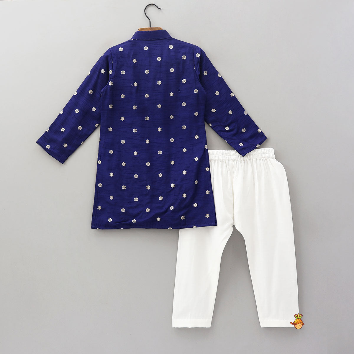 Pre Order: Floral Booti Work Kurta With Pyjama