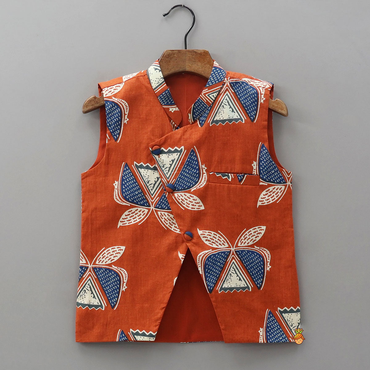 Pre Order: Vertical Striped Ethnic Kurta With Printed Jacket And Pyjama