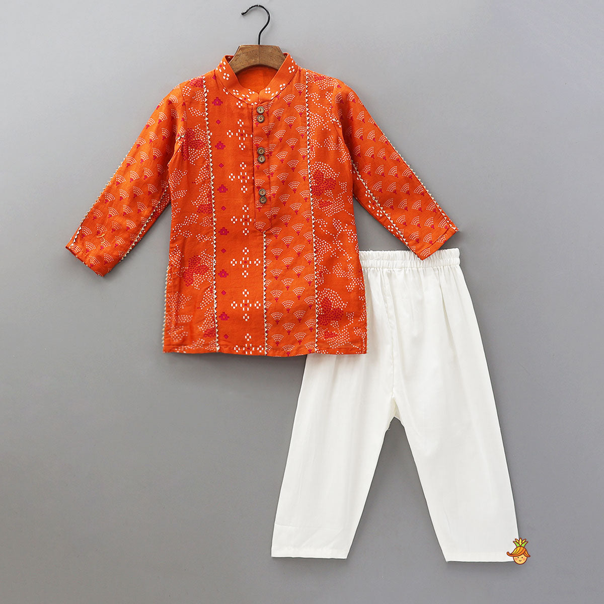 Pre Order: Front Placket Printed Ethnic Kurta And Pyjama