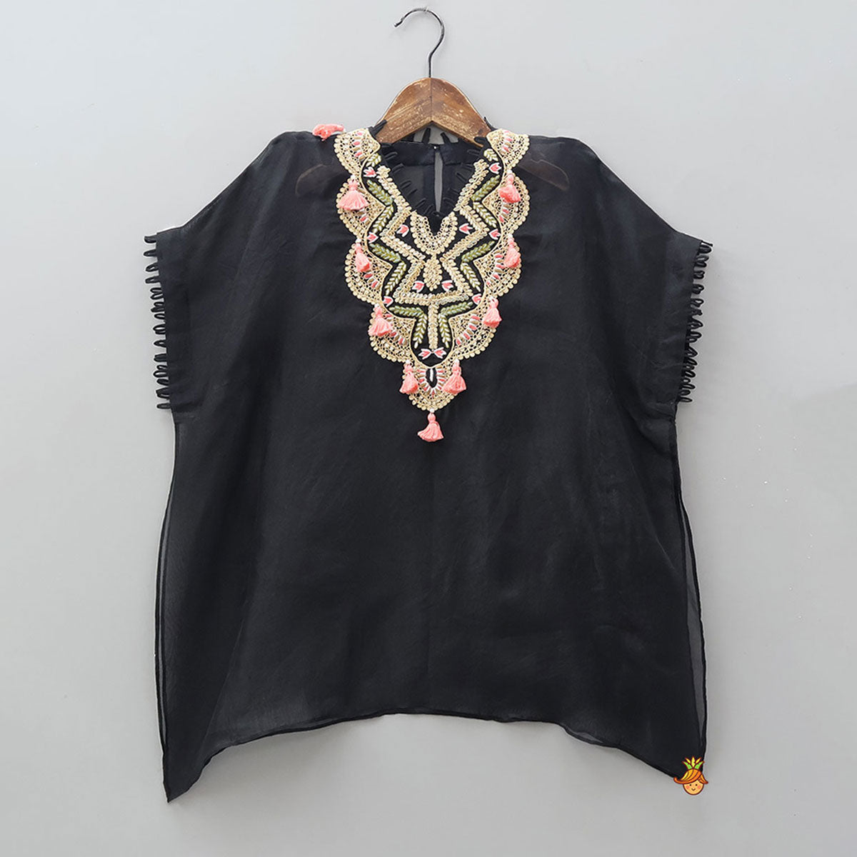Pre Order: Yoke Embroidered Kaftan-Style Kurti With Inner Top And Matching Pant
