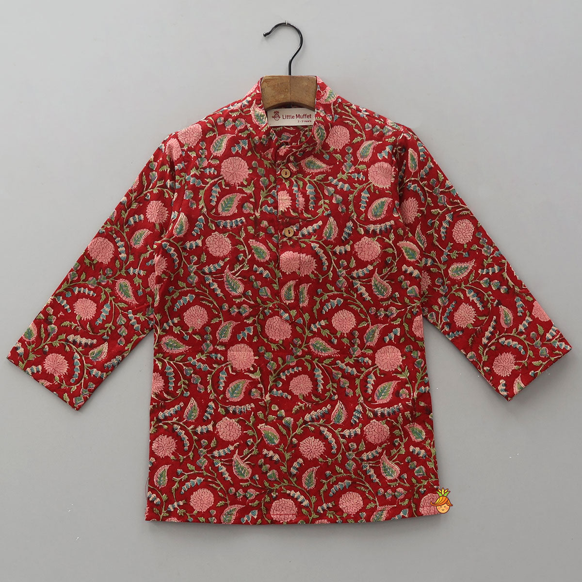 Pre Order: Ethnic Kurta With Loop Buttons Detail Jacket And Dhoti