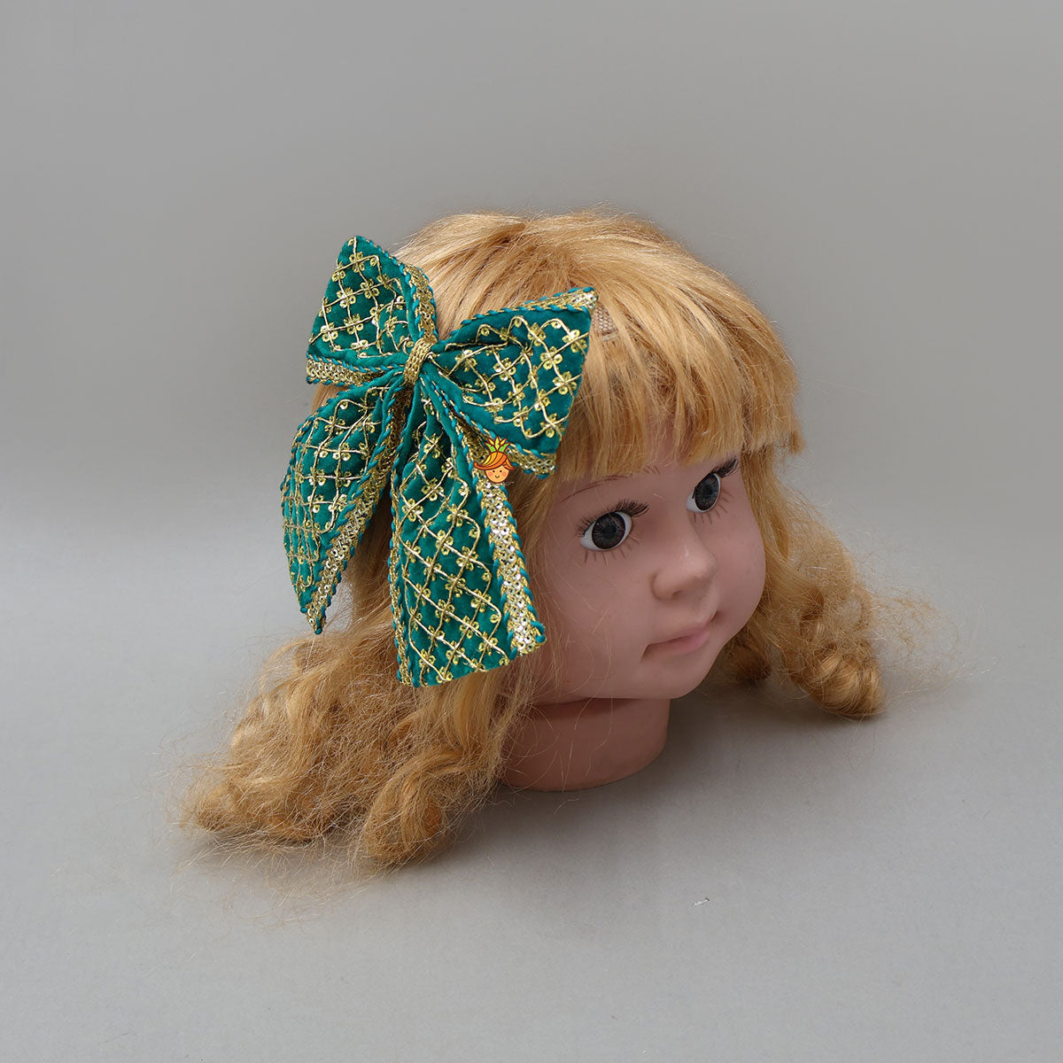 Square Design Embroidered Velvet Hair Clip