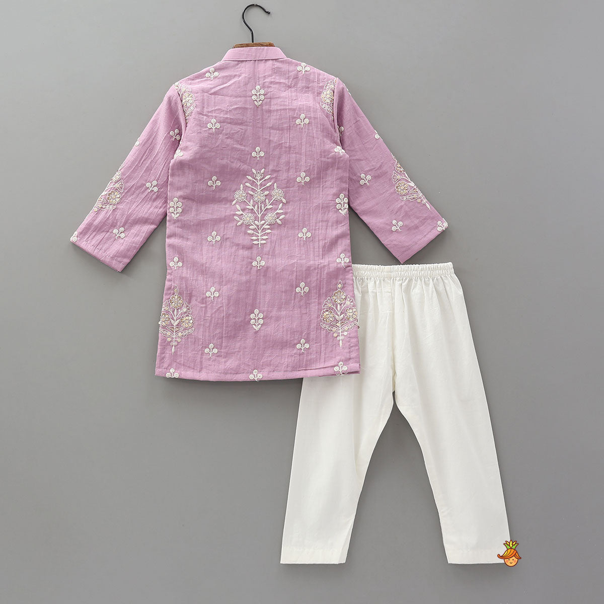 Pre Order: Thread Embroidered Kurta And Pyjama