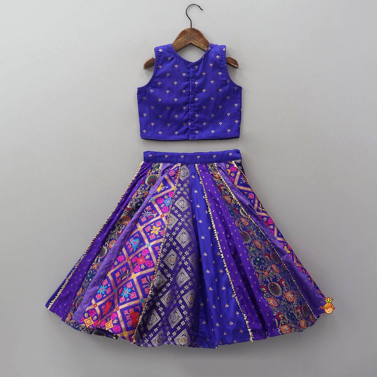 Pre Order: Gorgeous Embroidered Top And Brocade Lehenga With Matching Net Dupatta And Brocade Potli Bag