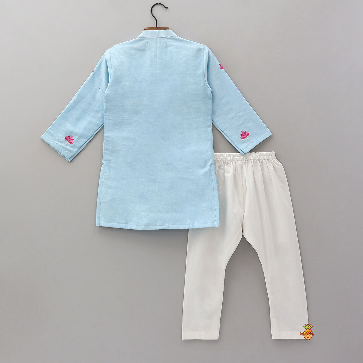 Pre Order: Floral Embroidered Cotton Kurta And Pyjama