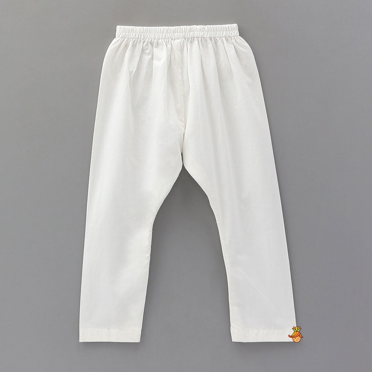 Pre Order: Floral Embroidered Cotton Kurta And Pyjama