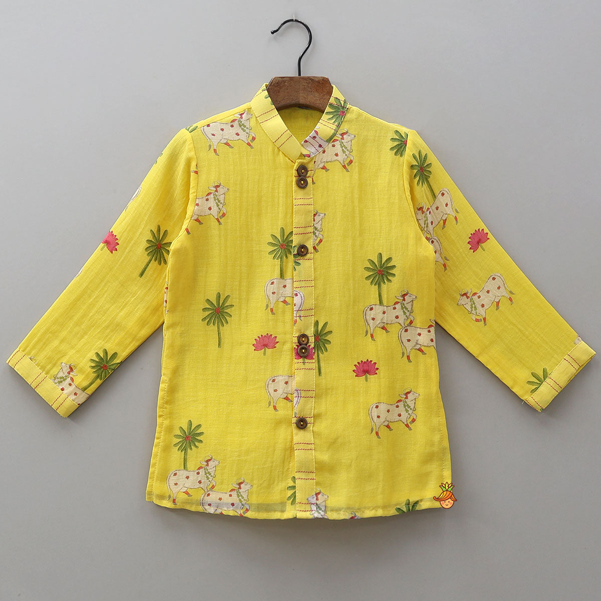 Pre Order: Front-Open Printed Ethnic Kurta With Pyjama