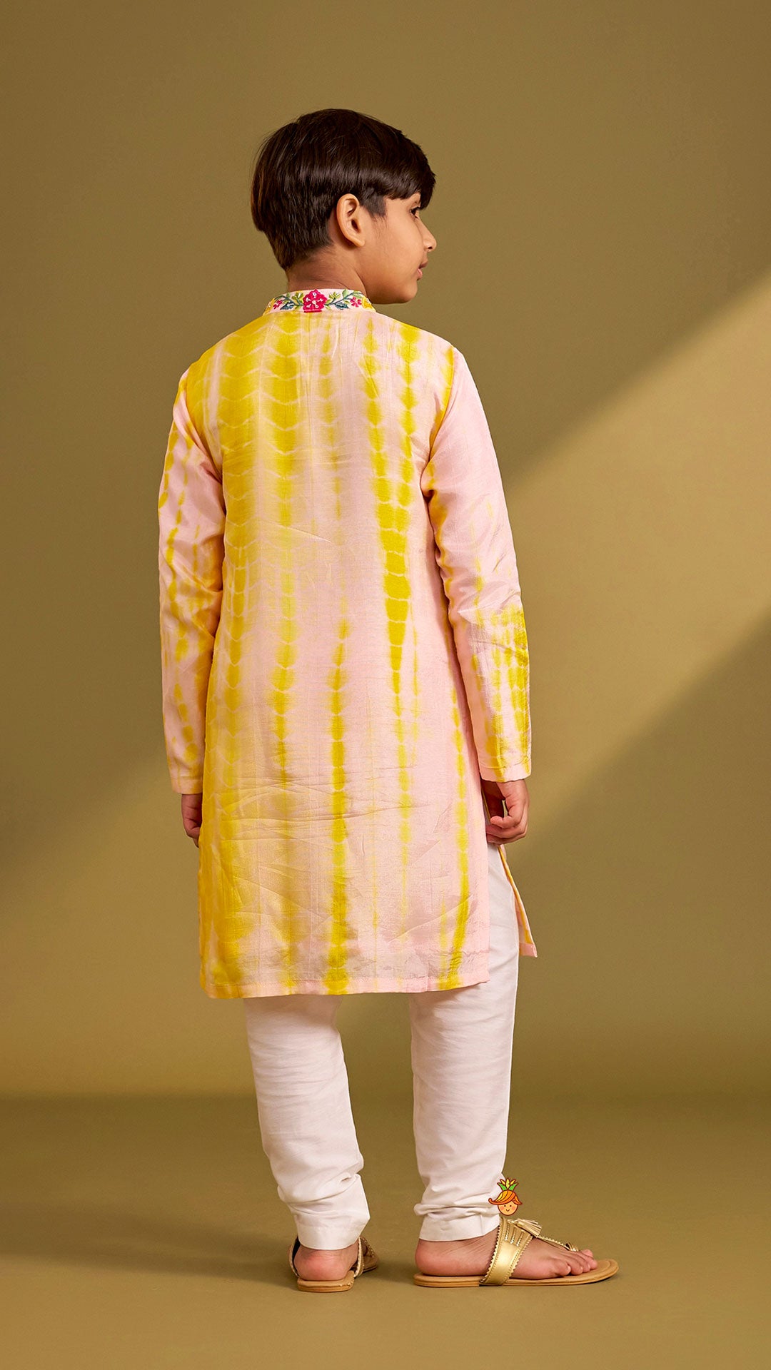 Exquisite Embroidered Collar Kurta And Pyjama