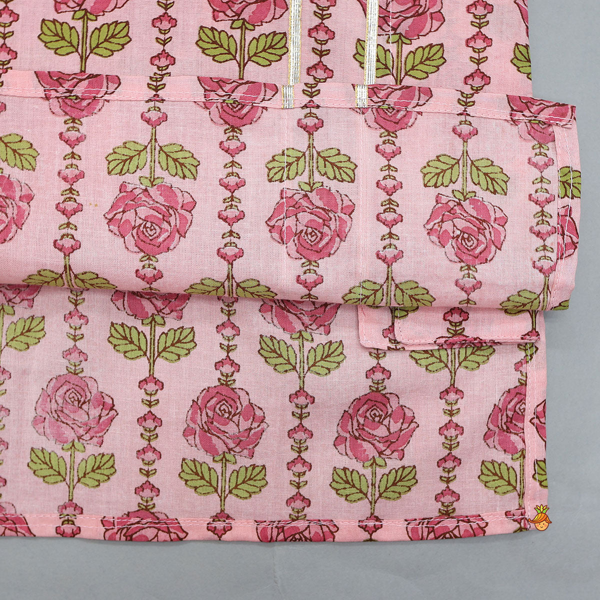 Graceful Floral Printed Kurta And Pyjama