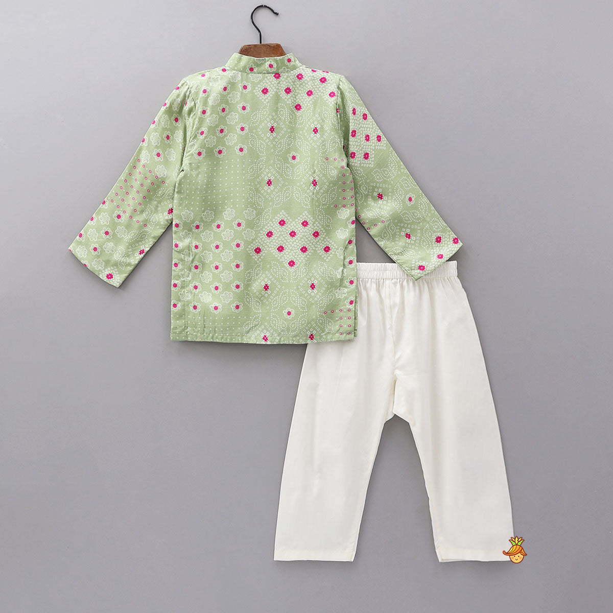 Pre Order: Beautiful Ethnic Printed Kurta And Pyjama