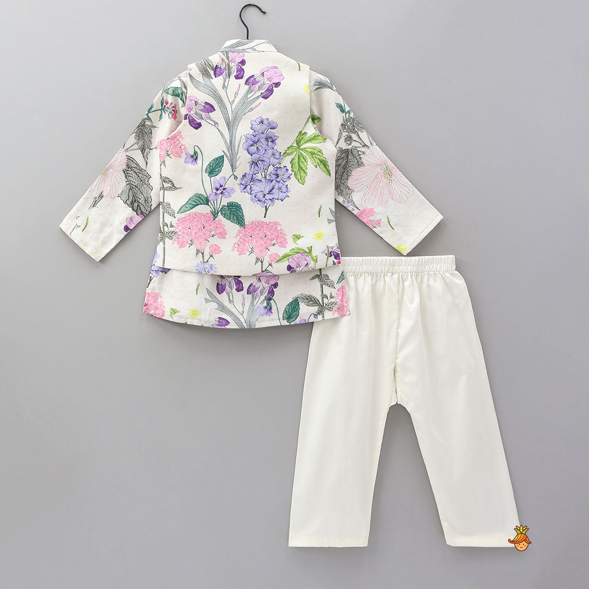 Pre Order: Printed Kurta With Checked Detailed Jacket And Pyjama