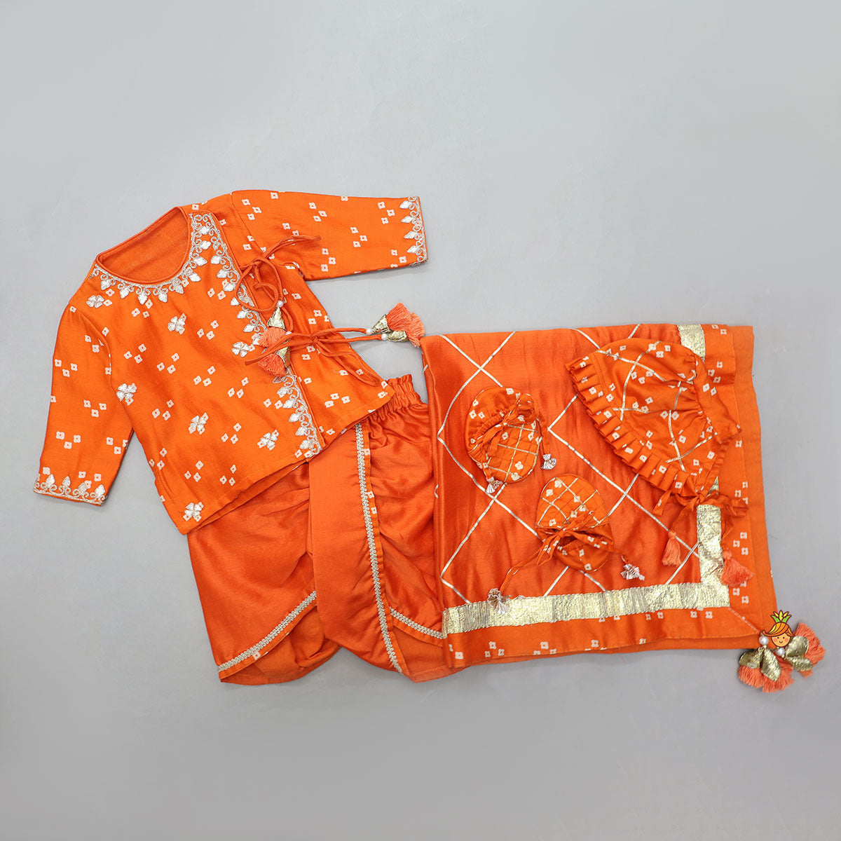 Pre Order: Bandhani Printed Infant Baby Set With Swaddle And Cap
