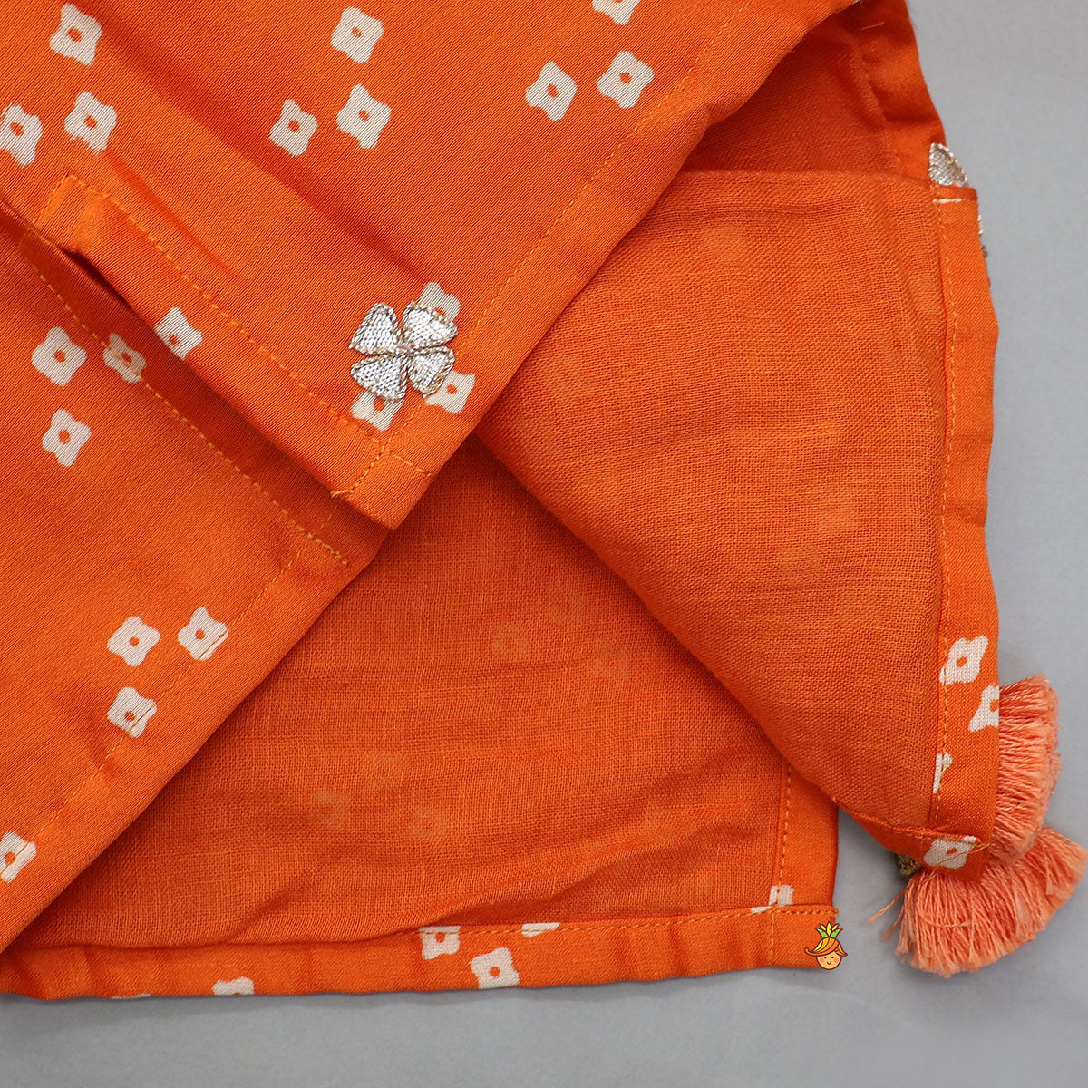 Pre Order: Bandhani Printed Infant Baby Set With Swaddle And Cap