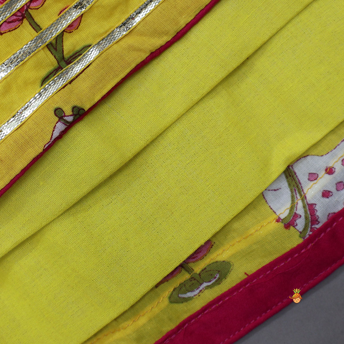 Elasticated Sleeves Top And Lehenga With Contrasting Dupatta