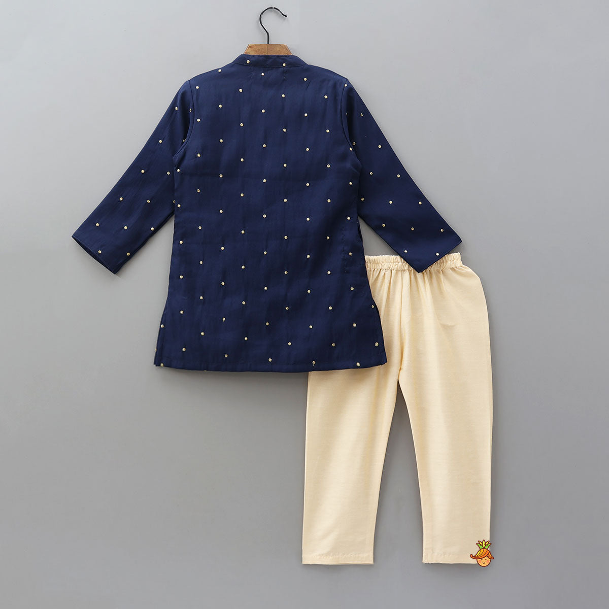 Sequins Embellished Kurta And Pyjama