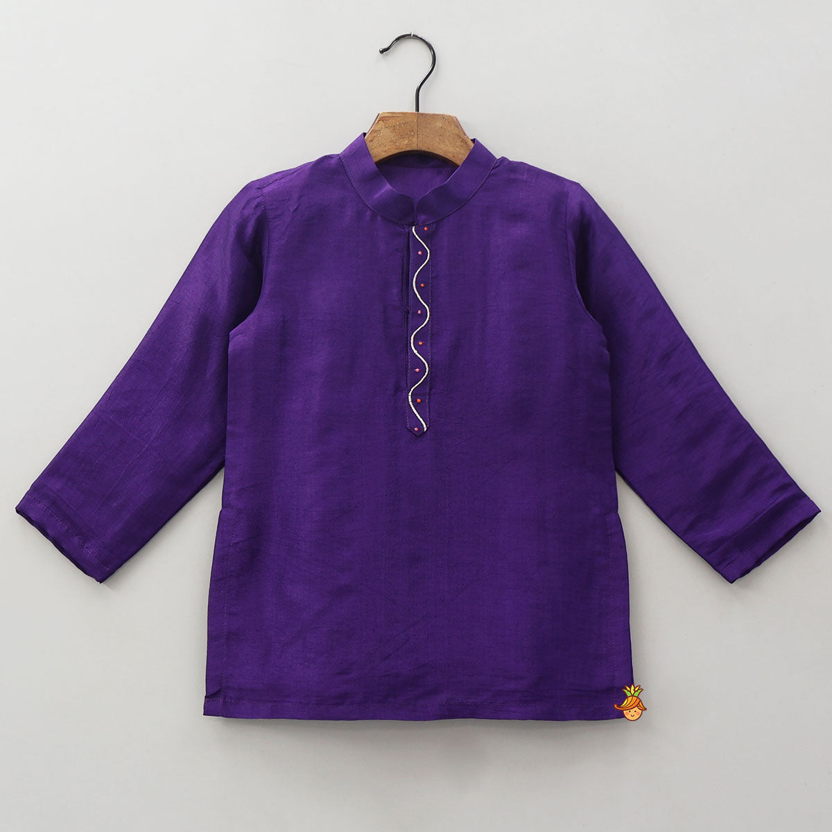 Pre Order: Ethnic Kurta With Thread Embroidered Front Open Jacket And Pyjama