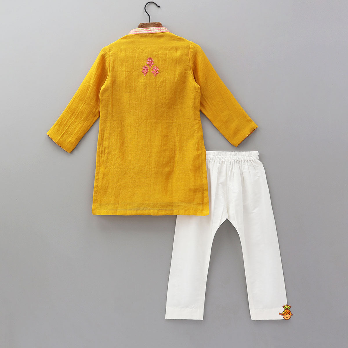 Pre Order: One Sided Floral Thread Embroidered Kurta And Pyjama