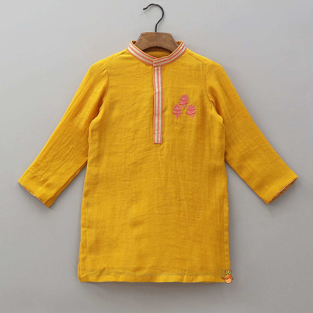 Pre Order: One Sided Floral Thread Embroidered Kurta And Pyjama