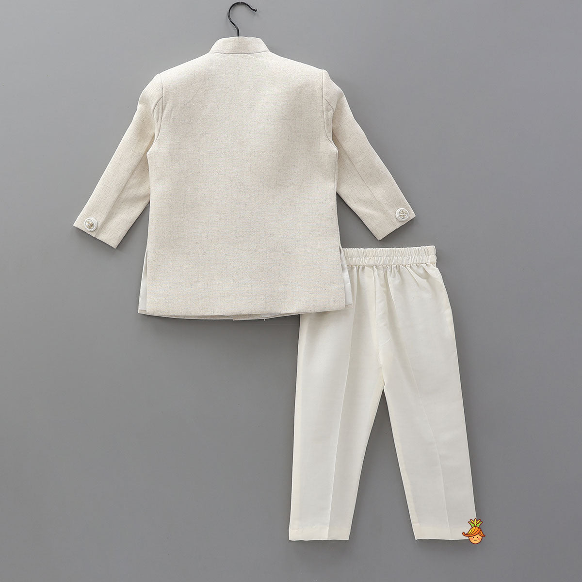 Handworked Sherwani With Attached Brooch And Pyjama