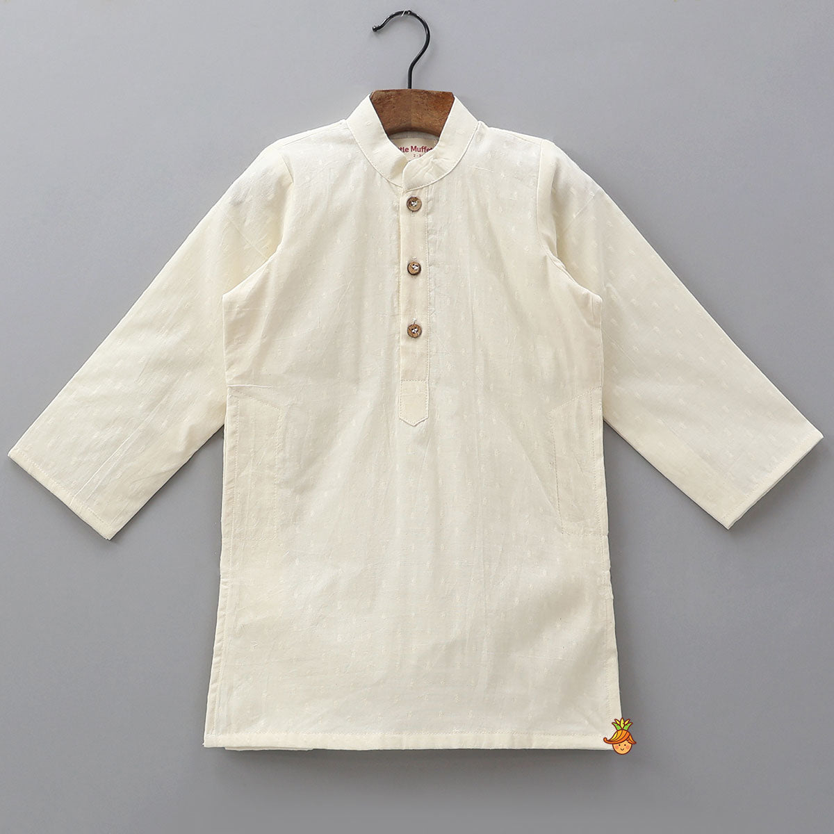 Pre Order: Pocket Detail Kurta With Contrasting Jacket And Pyjama