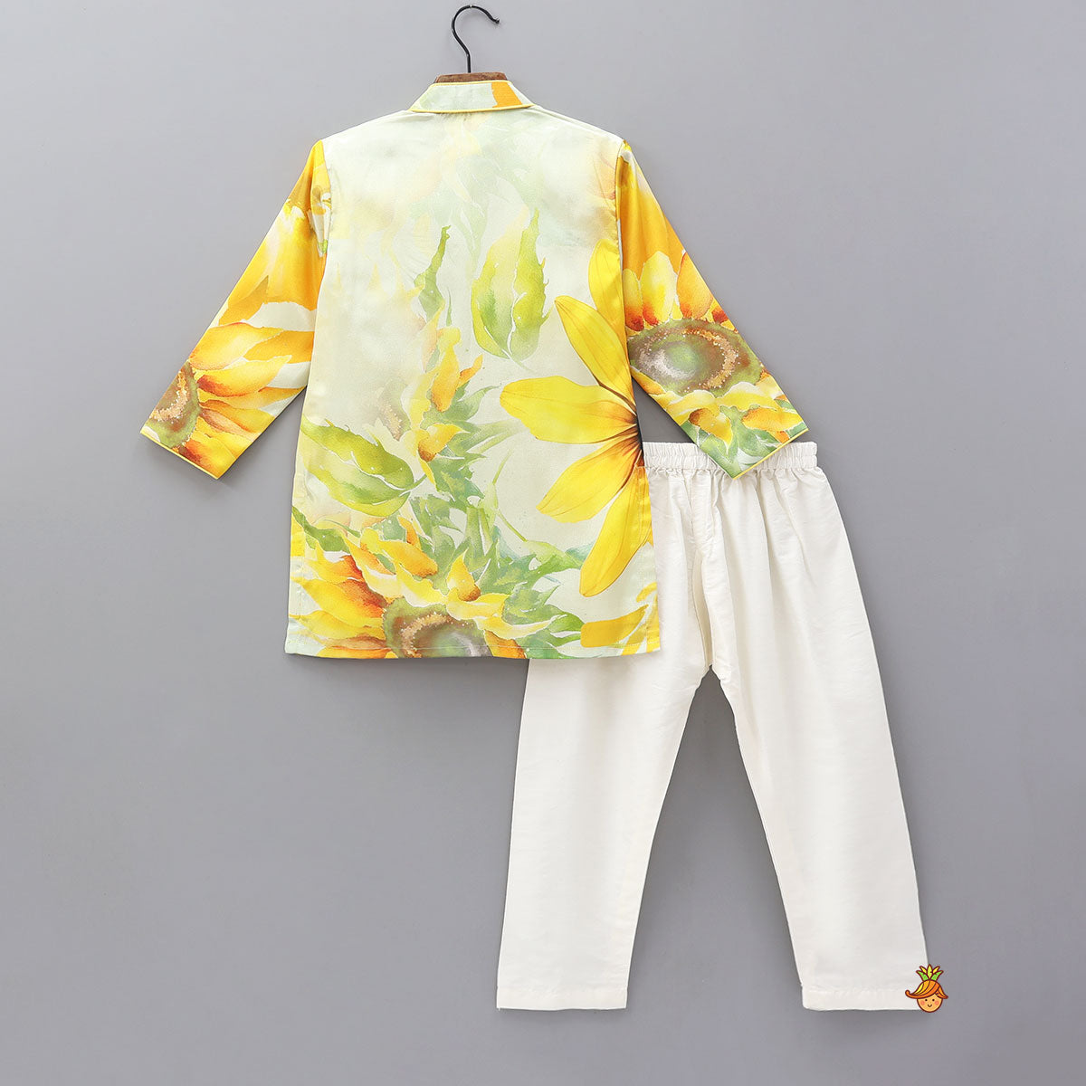 Floral Printed Sheen Kurta And Pyjama
