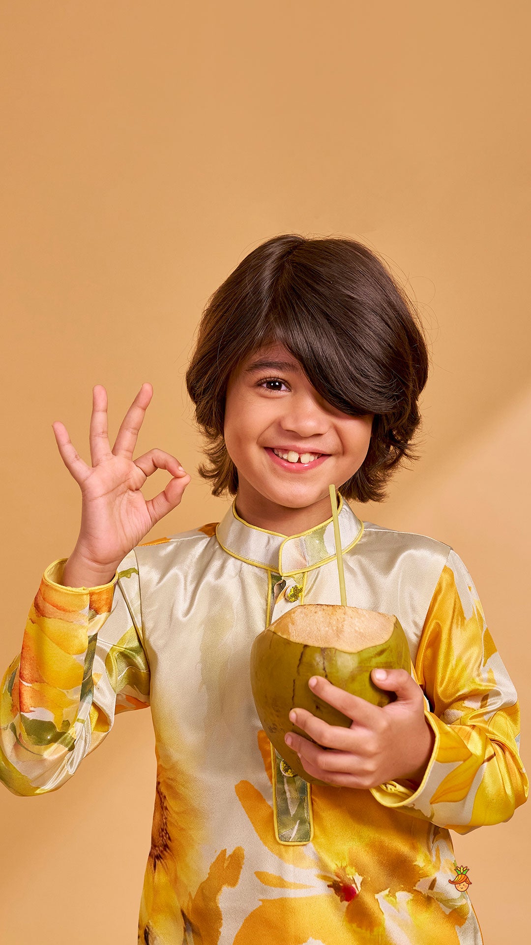 Floral Printed Sheen Kurta And Pyjama