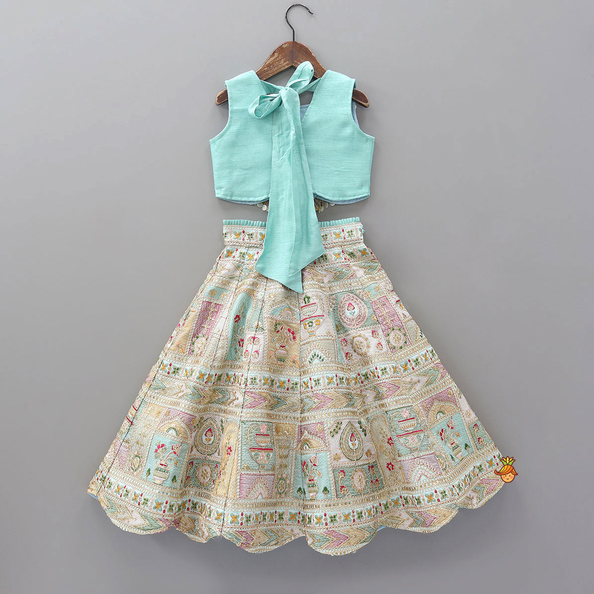Pre Order: Elegant Zardozi Dori Embroidered Crop Top With Flared Lehenga