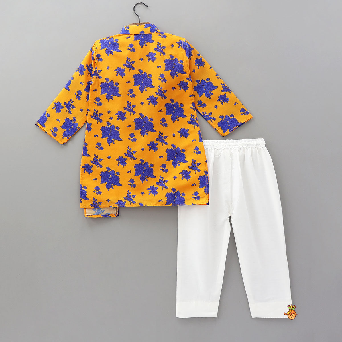 Contrasting Floral Print Kurta And Pyjama