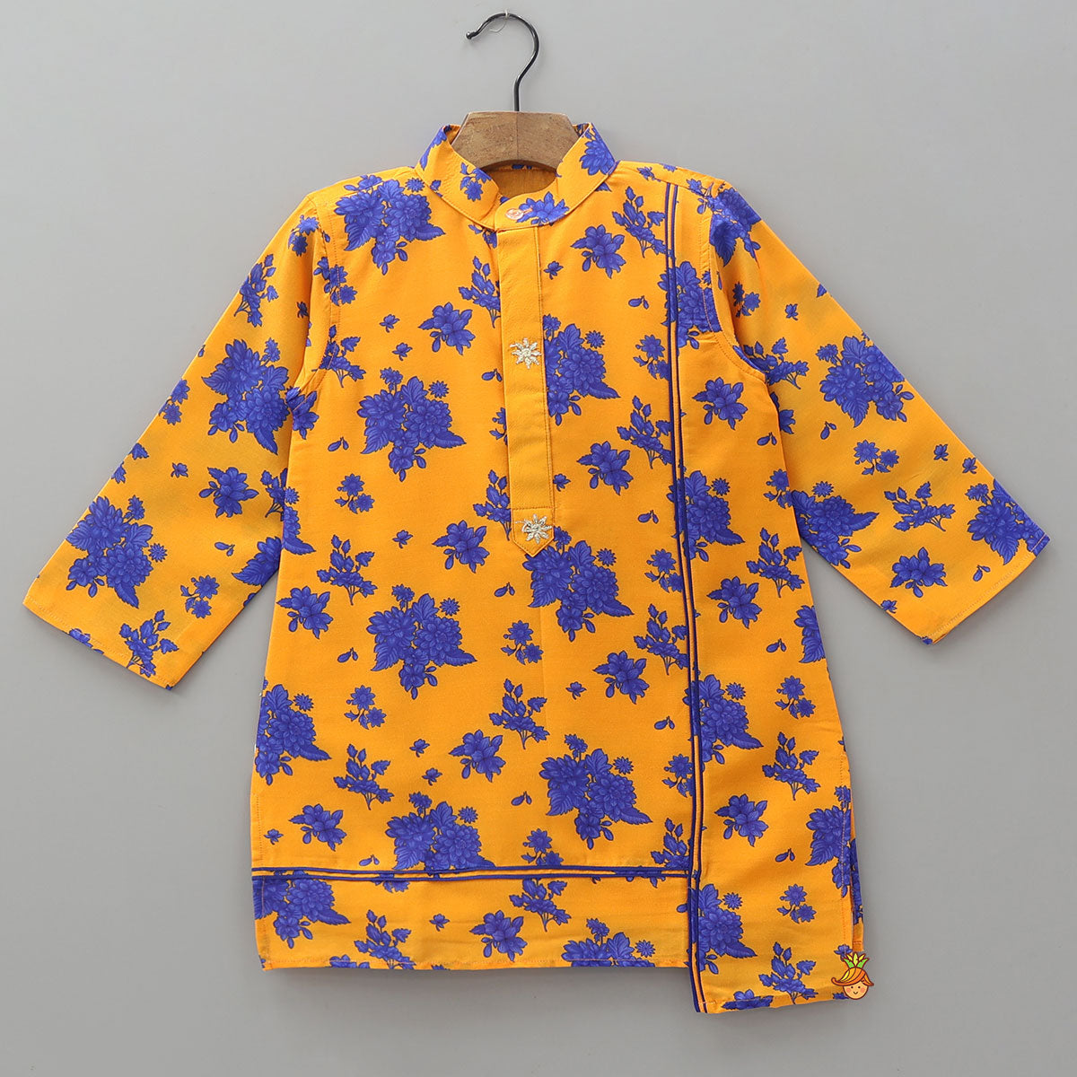Contrasting Floral Print Kurta And Pyjama