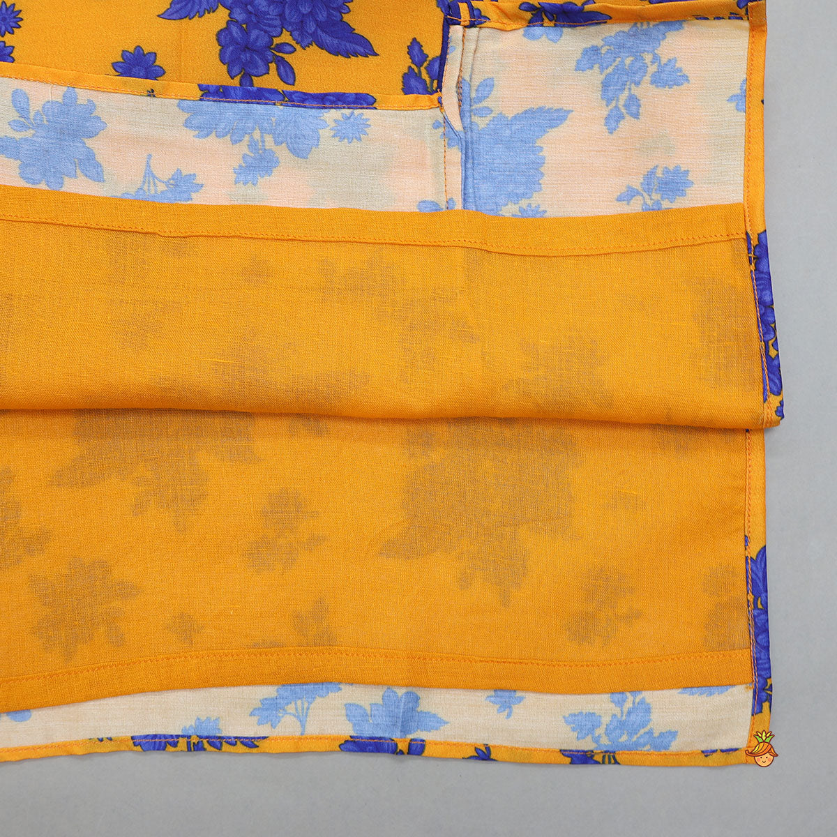 Contrasting Floral Print Kurta And Pyjama
