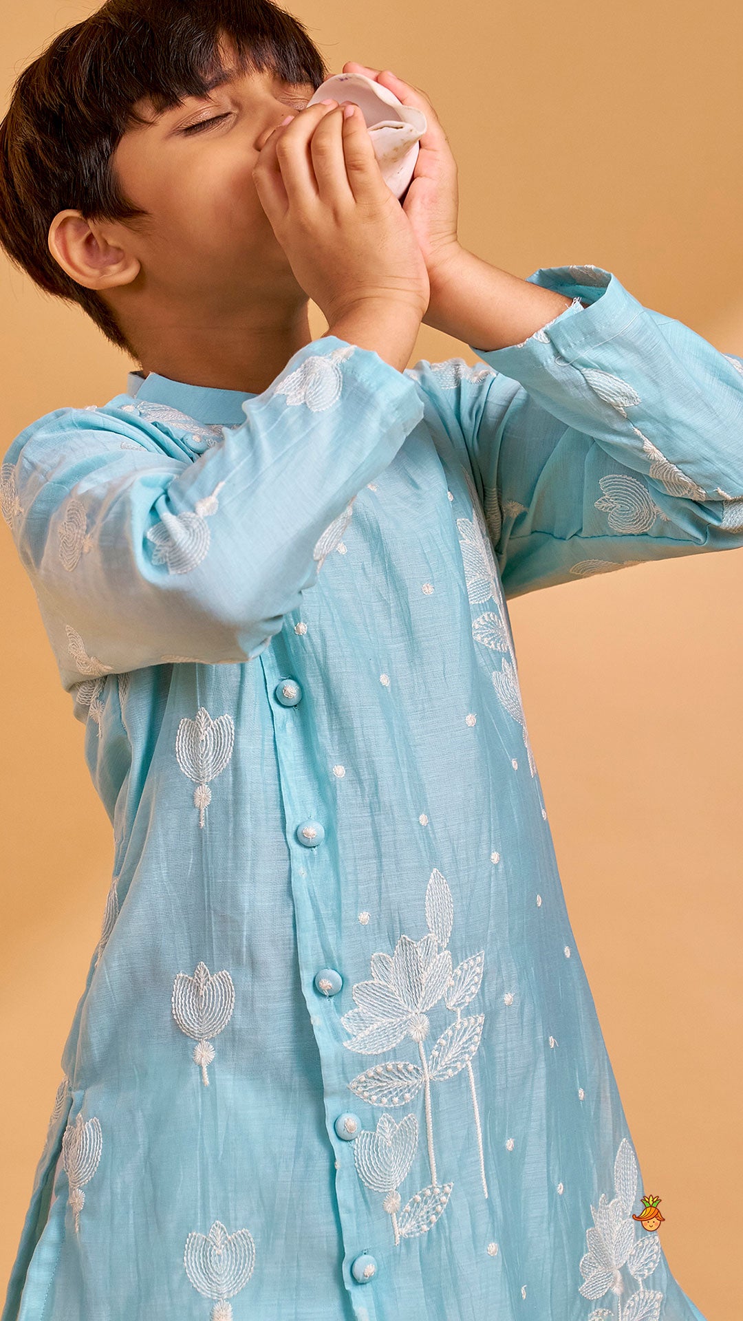 Pre Order: Stylish Asymmetric Floral Thread Embroidered Kurta With Pyjama