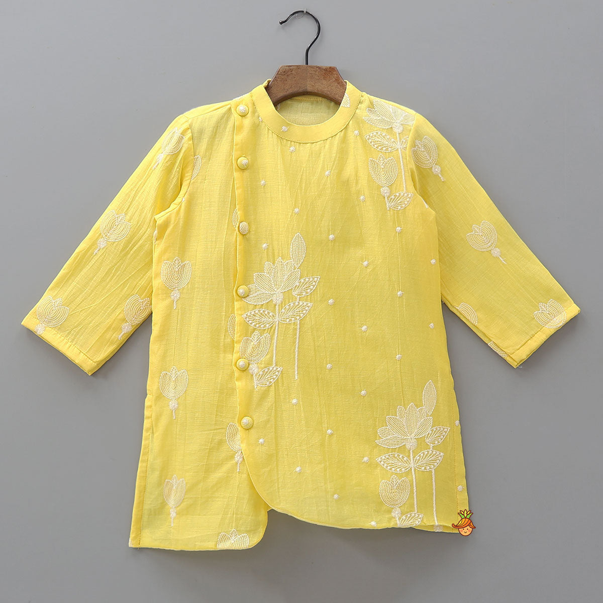 Pre Order: Asymmetric Ethnic Kurta And Pyjama