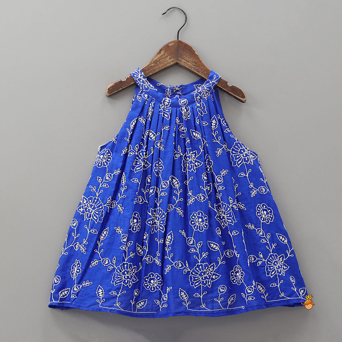 Pre Order: Thread Embroidered Flared Kurti And Pant