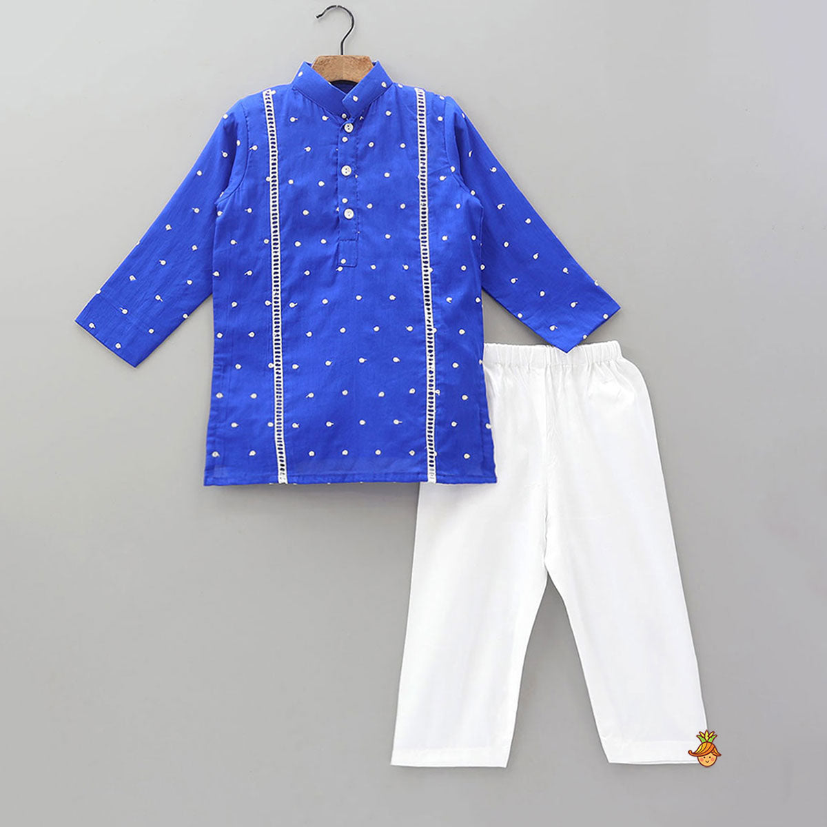 Pre Order: Booti Thread Embroidered Kurta And Pyjama