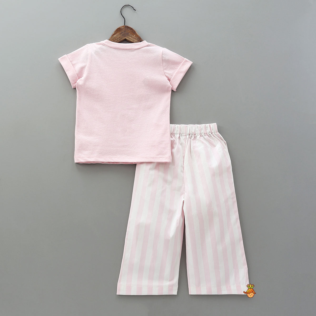 Dice Print Sleepwear With Matching Tote Bag