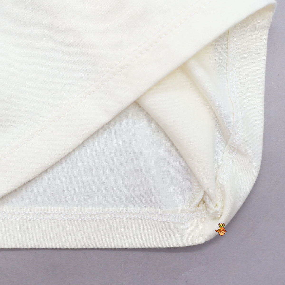 Duck Print Sleepwear With Matching Tote Bag