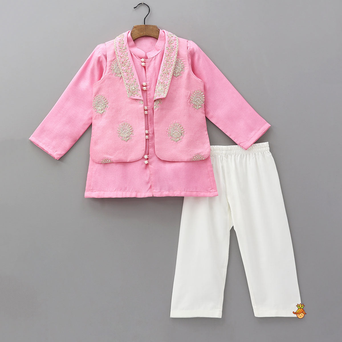 Pre Order: Loop Button Detail Kurta With Collar Neck Jacket And Pyjama