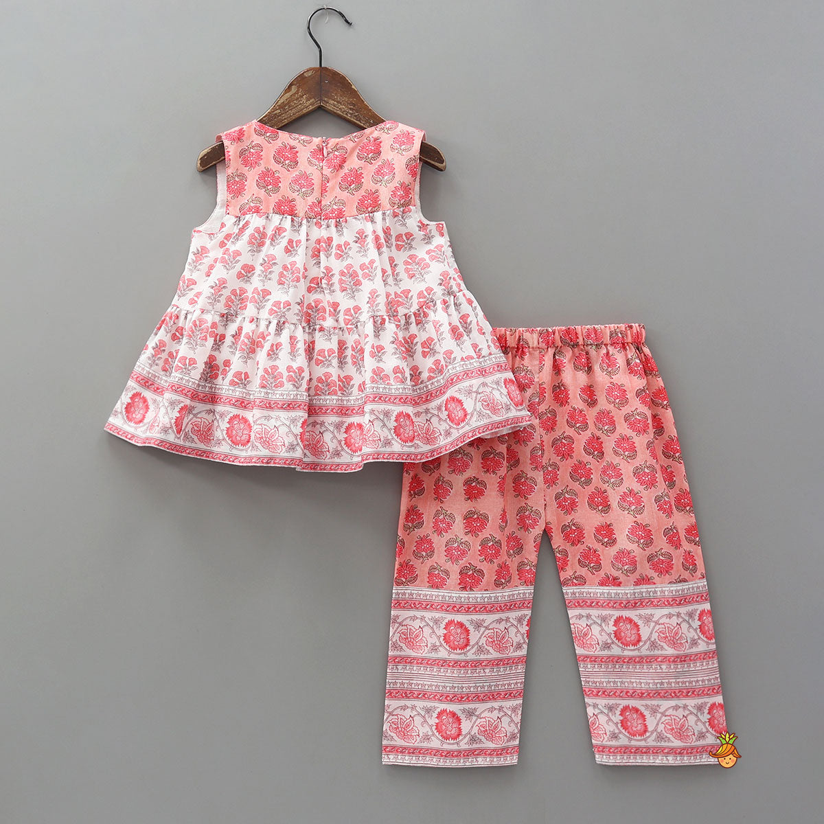 Pre Order: Faux Mirror Lace Detailed Sleeveless Top And Pant