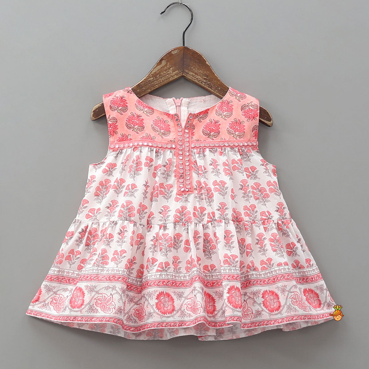 Pre Order: Faux Mirror Lace Detailed Sleeveless Top And Pant