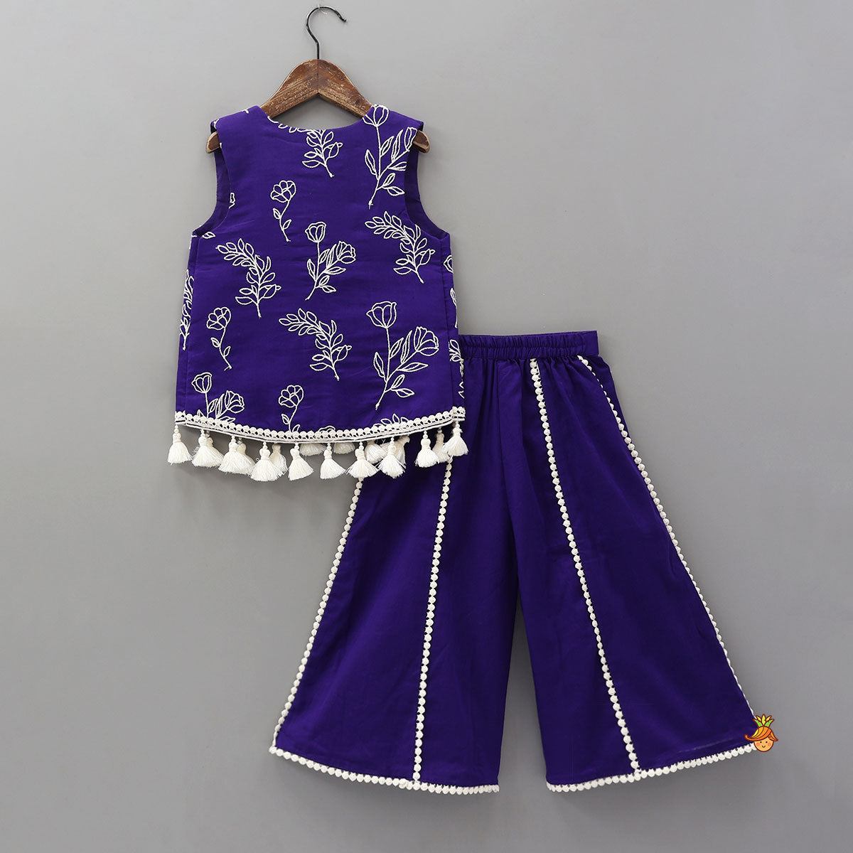 Pre Order: Exquisite Threadwork Kurti And Palazzo