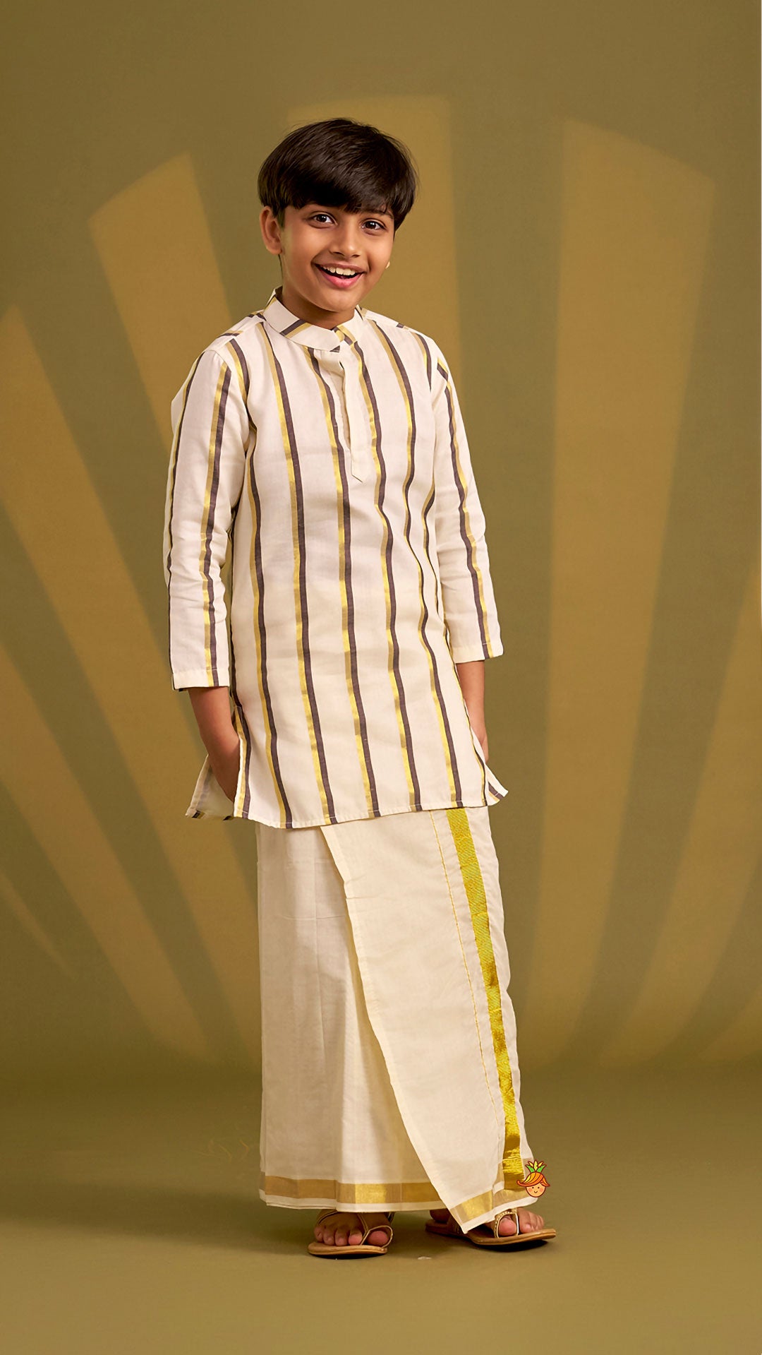 Pre Order: Classic Striped Kurta And Mundu