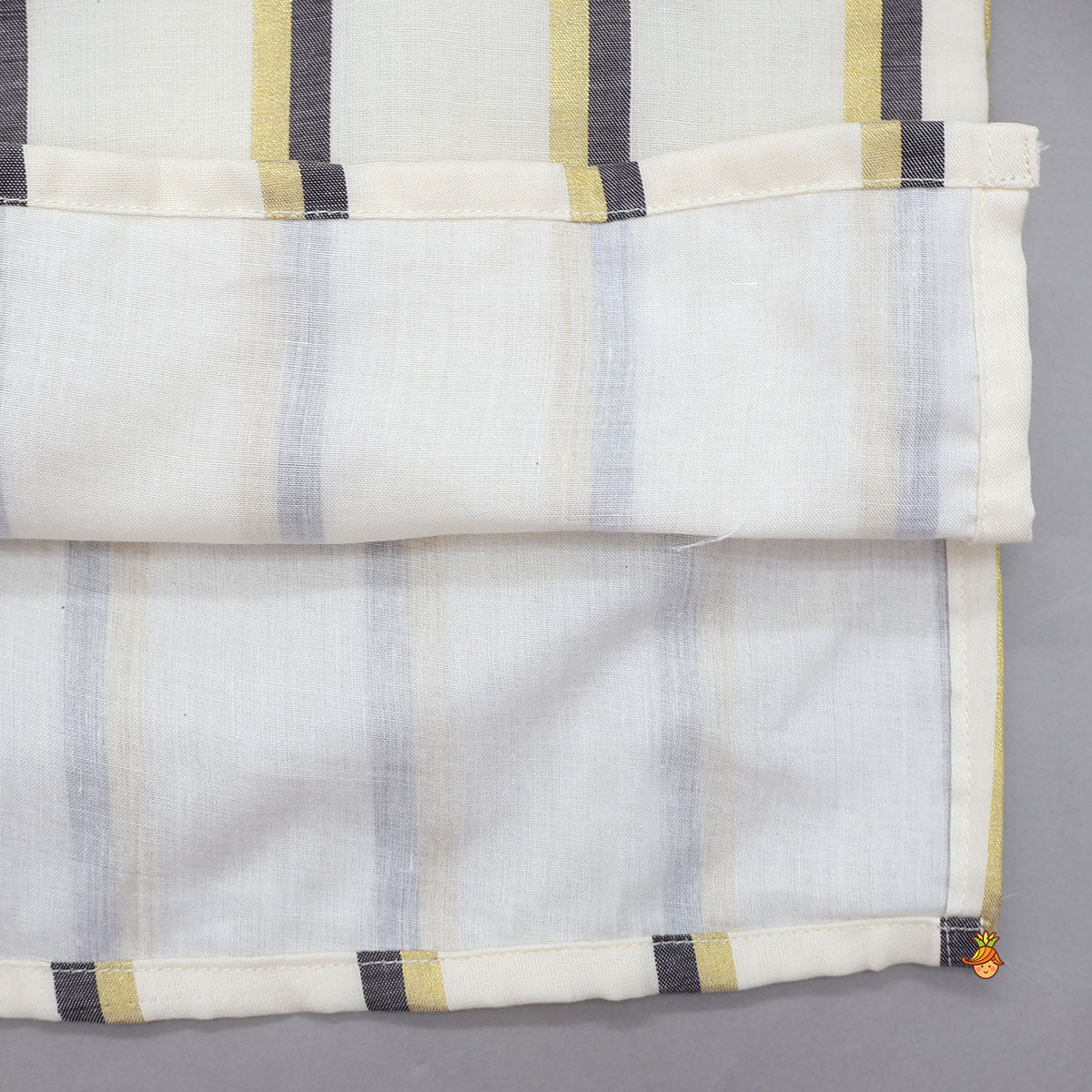 Pre Order: Classic Striped Kurta And Mundu