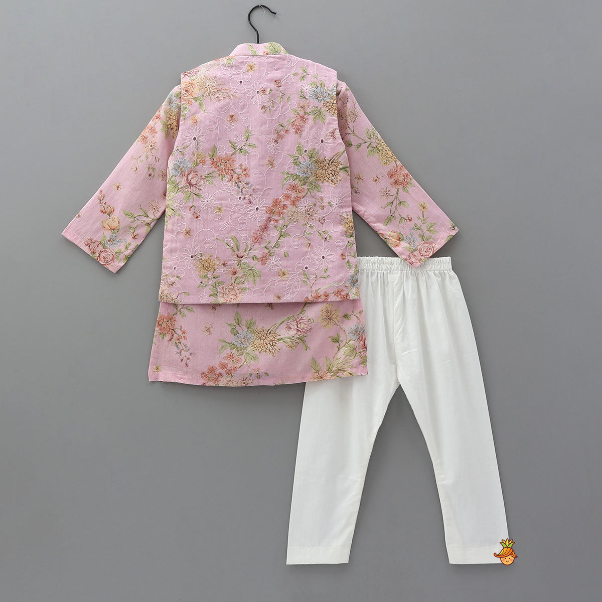 Pre Order: Floral Printed Elegant Kurta With Matching Jacket And Pyjama