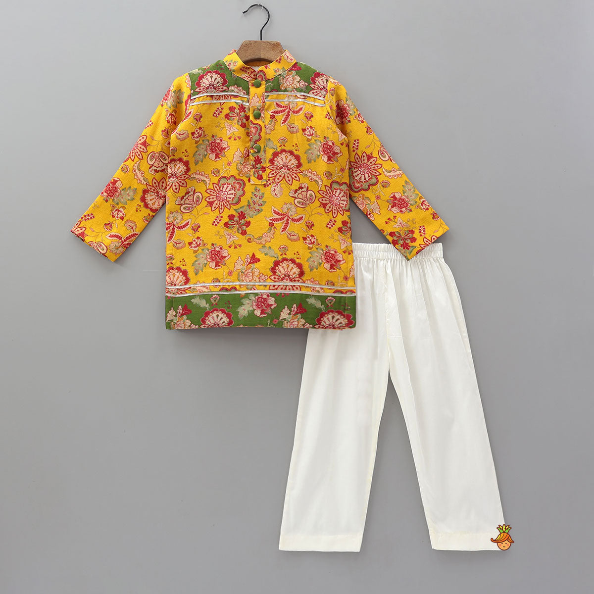 Pre Order: All Over Floral Printed Kurta With Pyjama