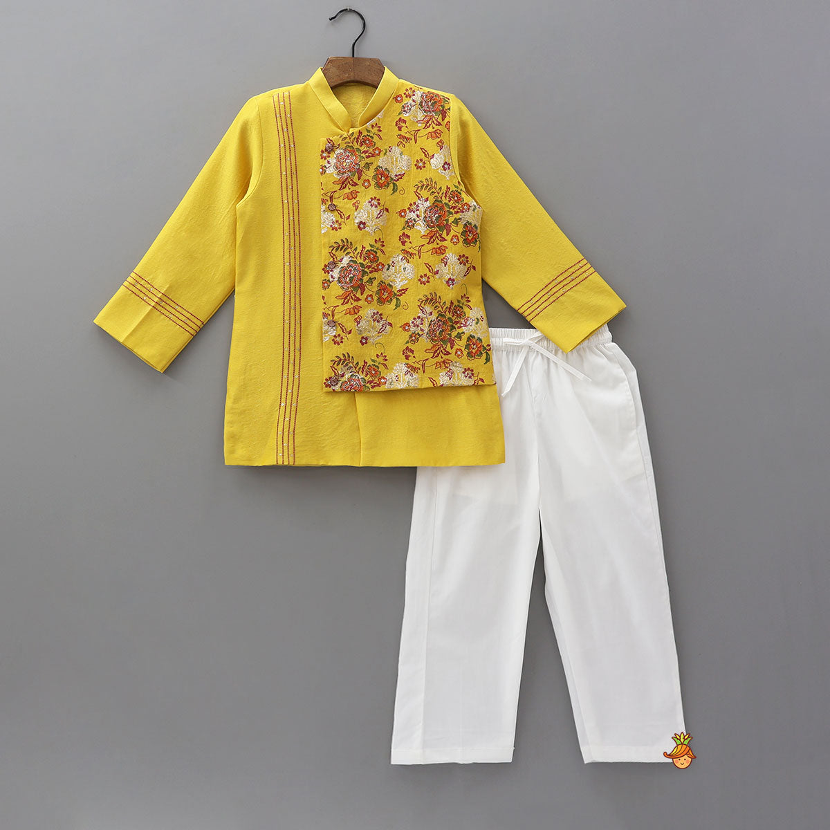 Pre Order: Layered Asymmetric Floral Printed Kurta With Pyjama