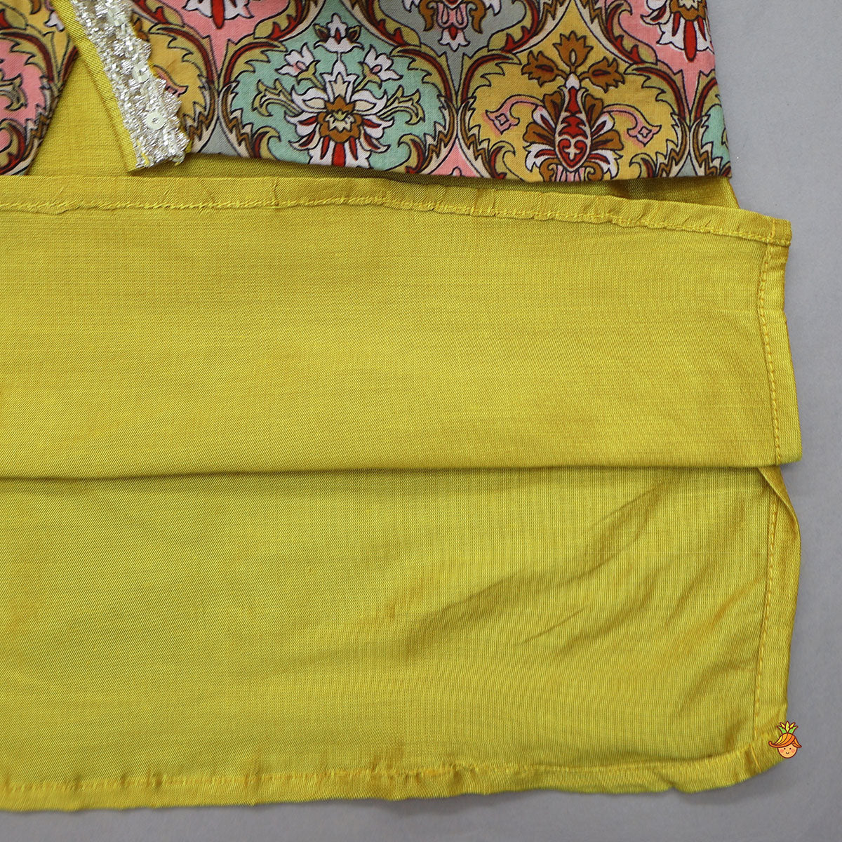 Pre Order: Kurta With Printed Attached Flap And Dhoti
