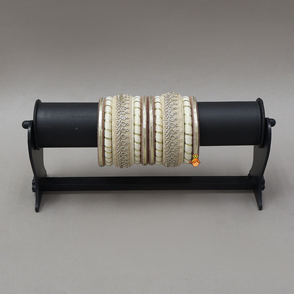 Thread-Wrapped Bangles With Lace Detailing